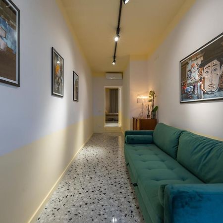 ナポリ Teatro Toledo 272 Bed & Breakfast エクステリア 写真
