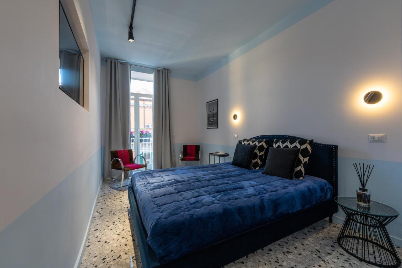 ナポリ Teatro Toledo 272 Bed & Breakfast エクステリア 写真